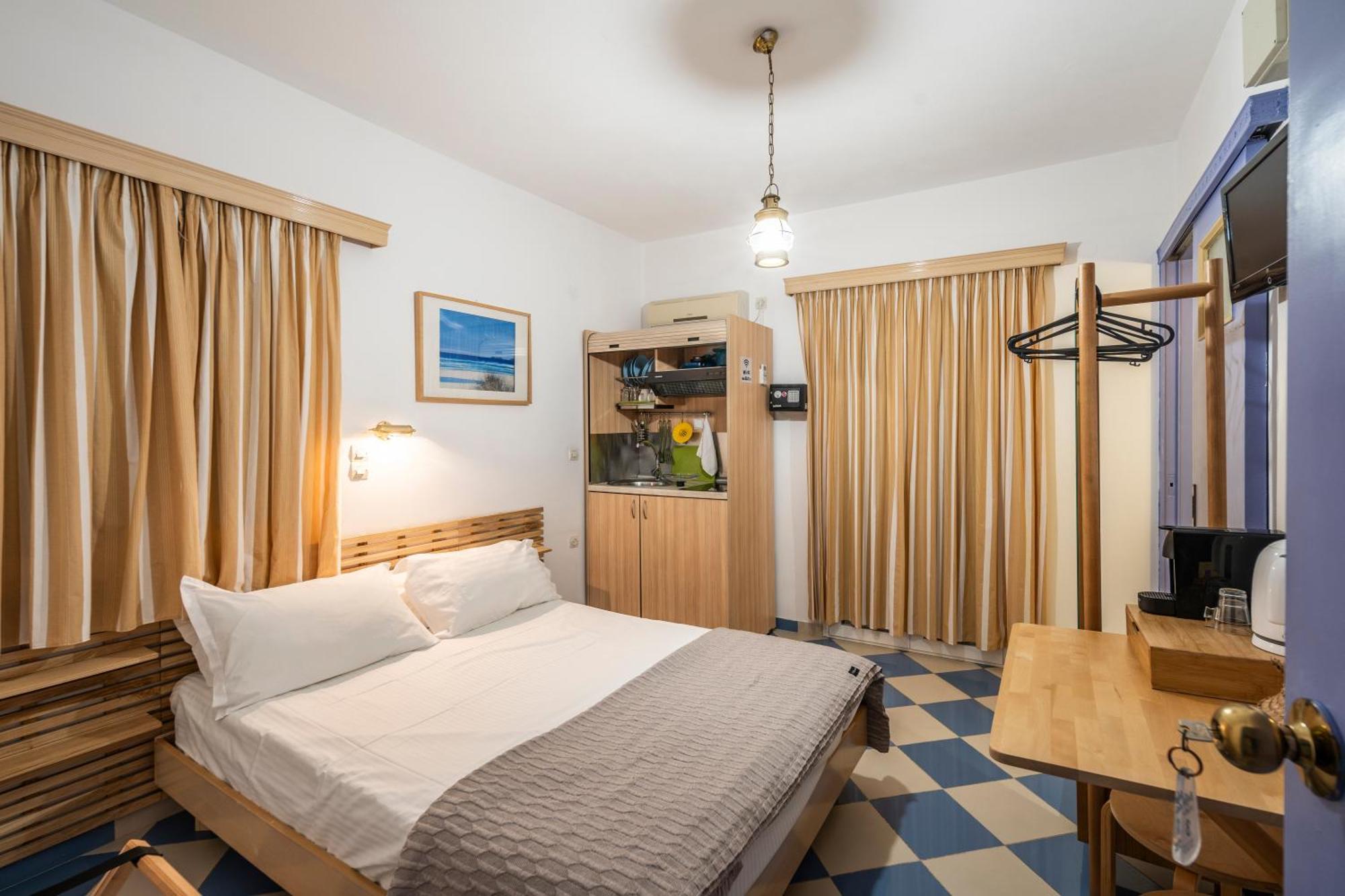 Bofor Studios & Rooms Livadakia Zimmer foto