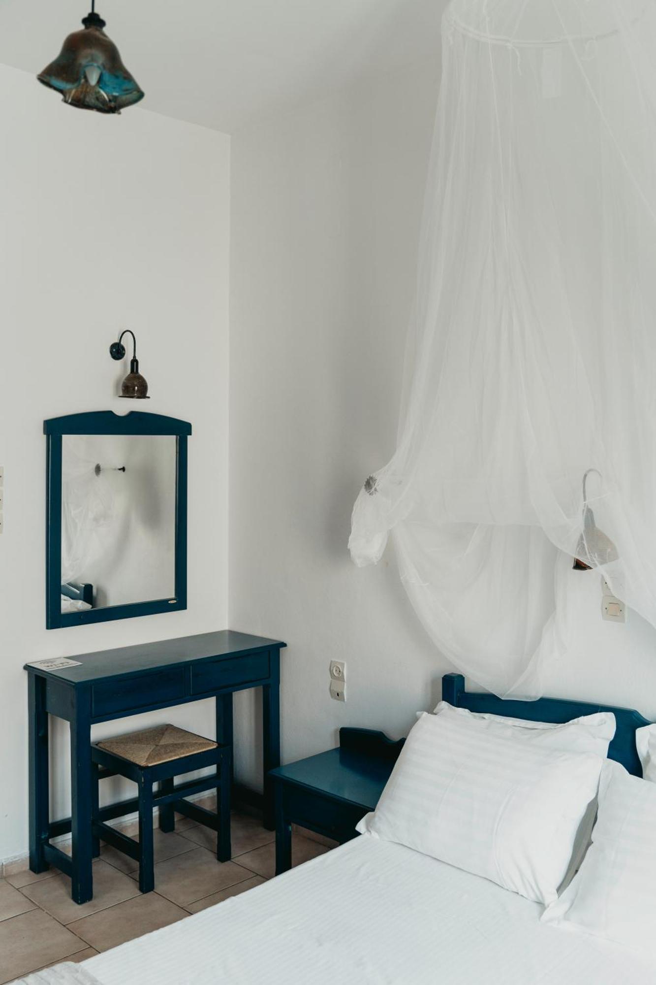 Bofor Studios & Rooms Livadakia Zimmer foto