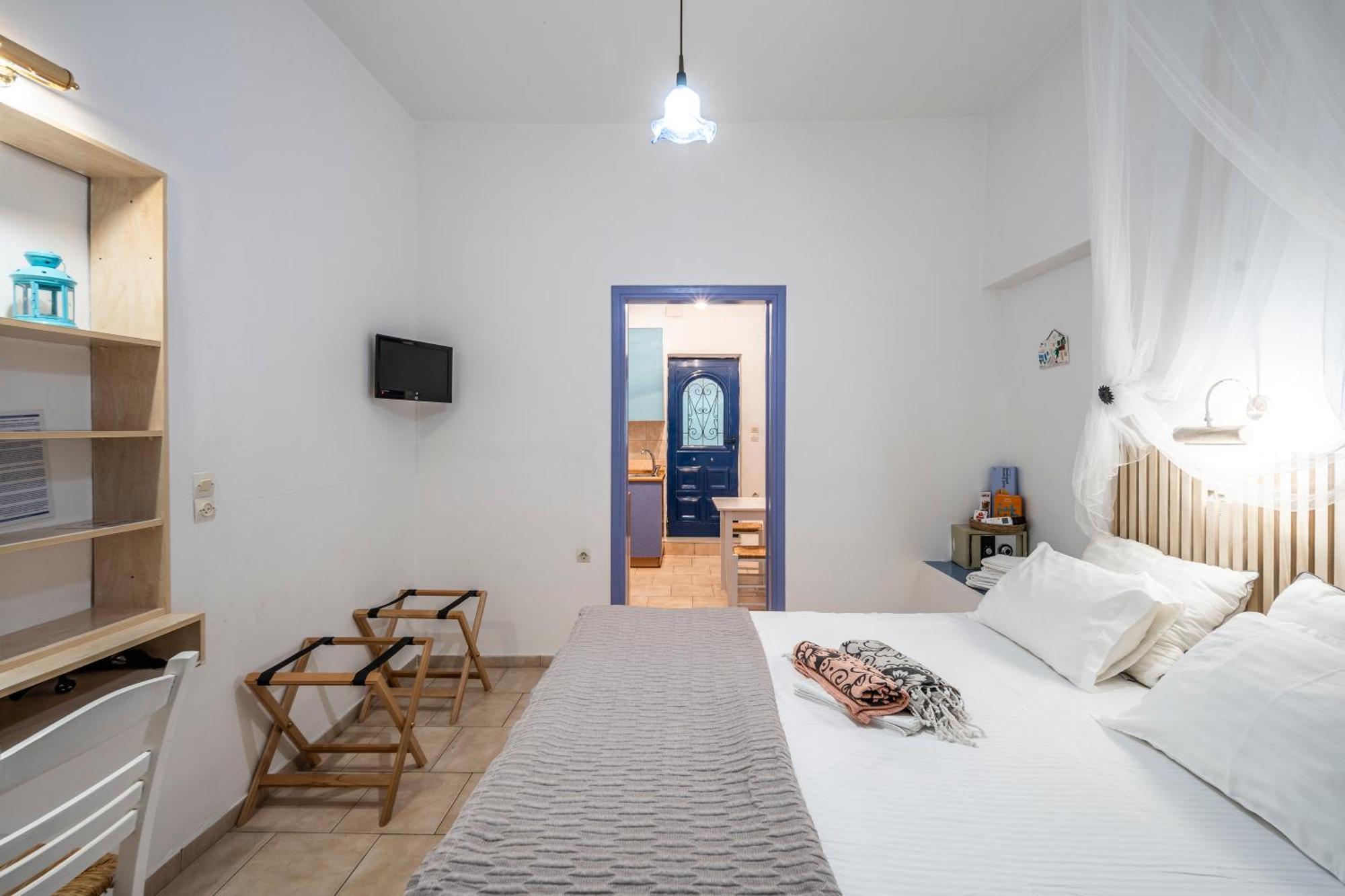 Bofor Studios & Rooms Livadakia Zimmer foto