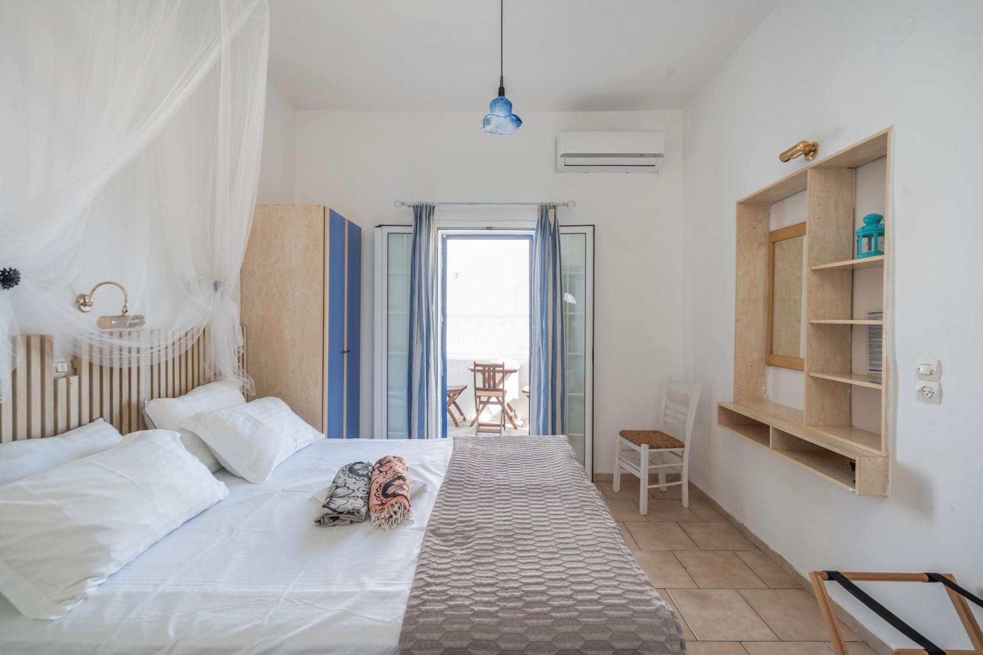 Bofor Studios & Rooms Livadakia Zimmer foto