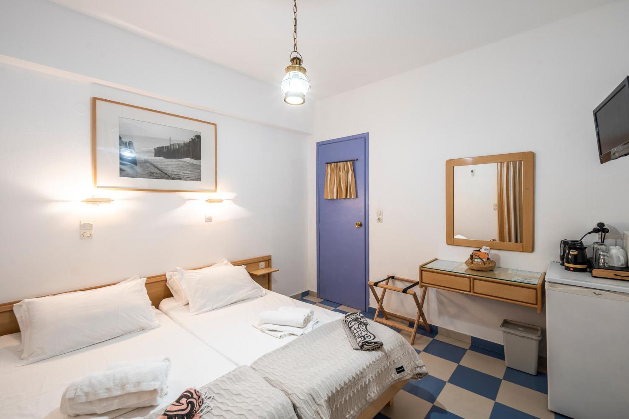 Bofor Studios & Rooms Livadakia Zimmer foto